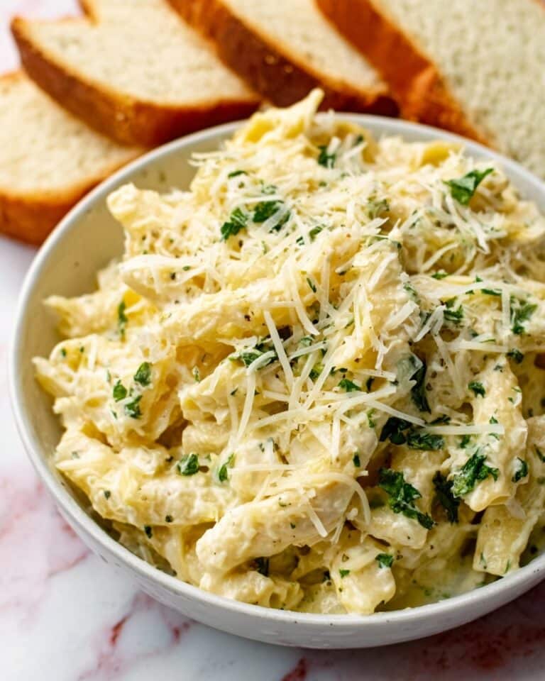 Slow Cooker Garlic Parmesan Chicken Pasta Recipe